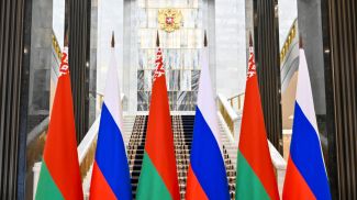 Лукашенко уверен, что Россия и Беларусь справятся с общими проблемами