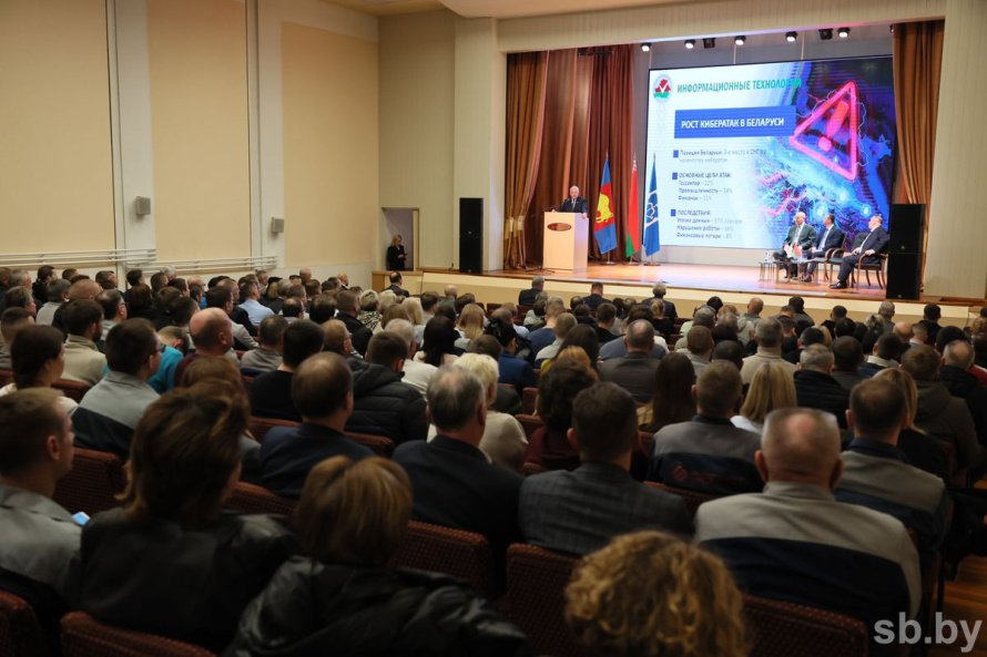 Карпенко встретился с коллективом ОАО «Брестгазоаппарат»